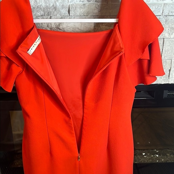 Trina Turk Red Orange Sheath Party Dress, Square Neckline Tiered Sleeves, size 4 - Picture 10 of 13
